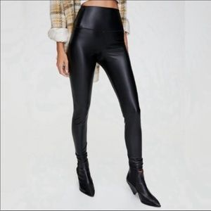 [SOLD] 7 for all Mankind vegan leather leggings XS